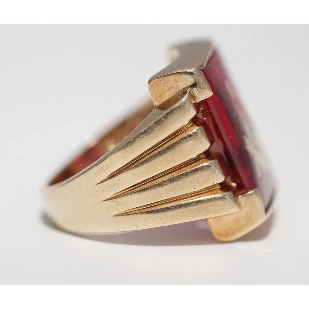 Men's Vintage 10k Solid Yellow Gold Man‎ Made Ruby Masonic Ring - Size 7 7.49g